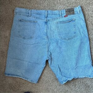 Men’s Wrangler Light Wash Denim Jorts Shorts Size 46 |B34